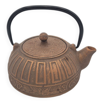 Japanese cast iron teapot