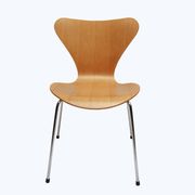 chaise 3107 Arne Jacobsen en frêne