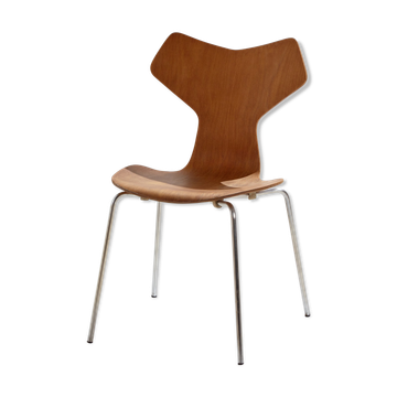 Grand Prix 3130 chair by Arne Jacobsen for Fritz Hansen