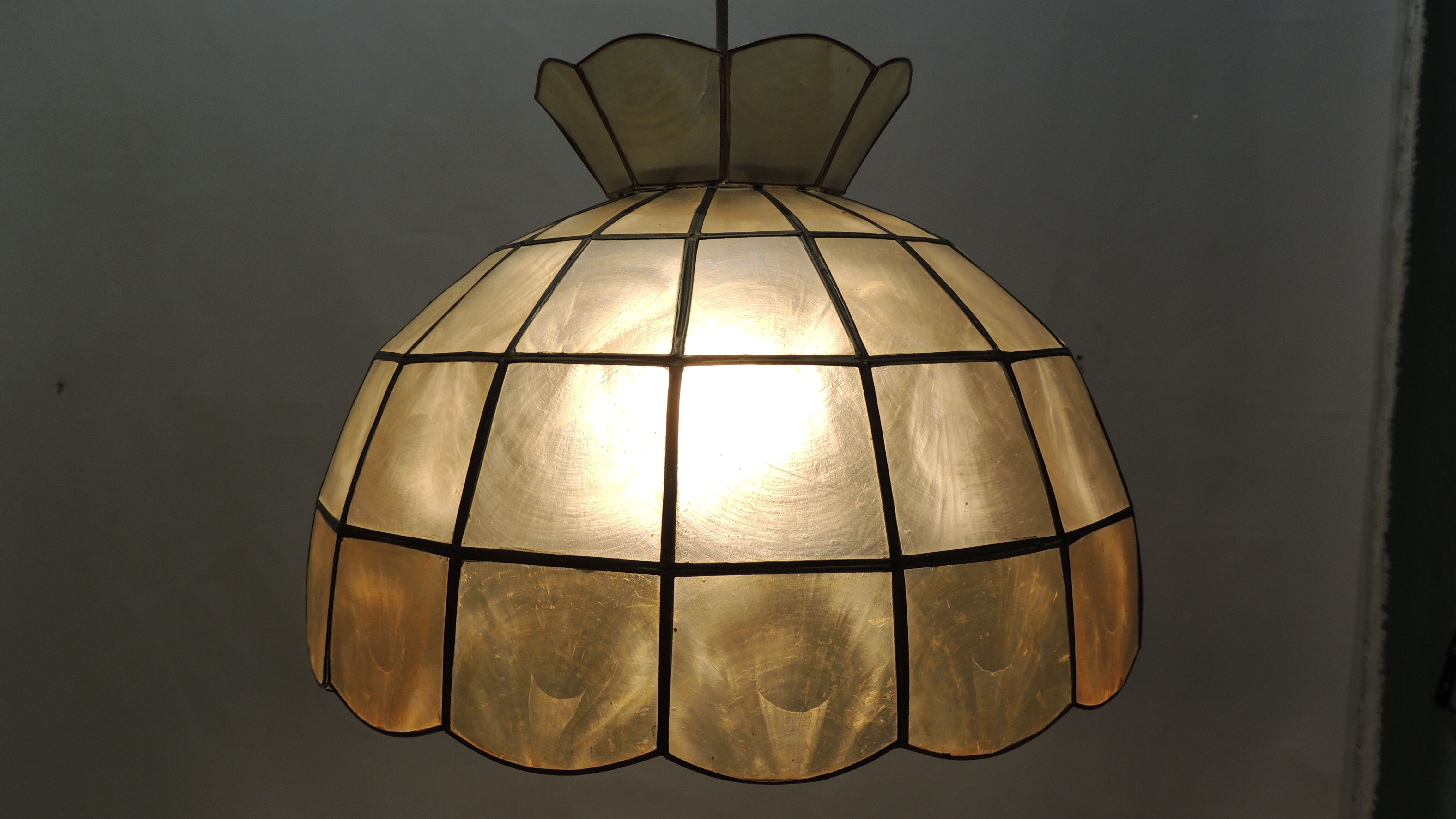 Large mother-of-pearl / vintage suspension
