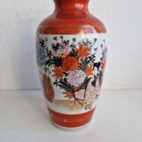 1900s Japanese vase in Kutani style