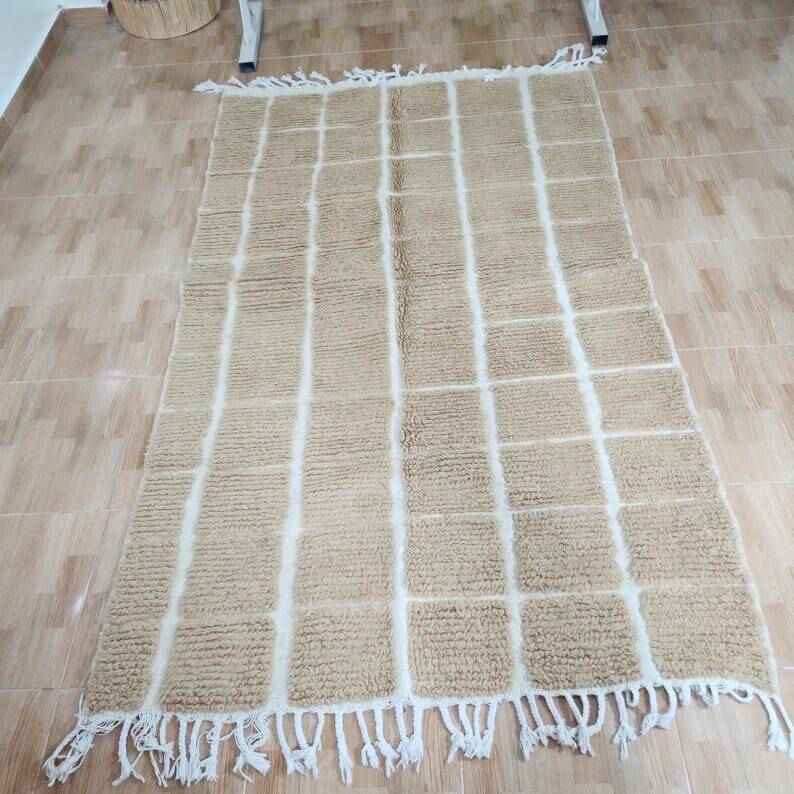 Handmade Beni Ouraine rug in natural wool, size 100 x 200 cm