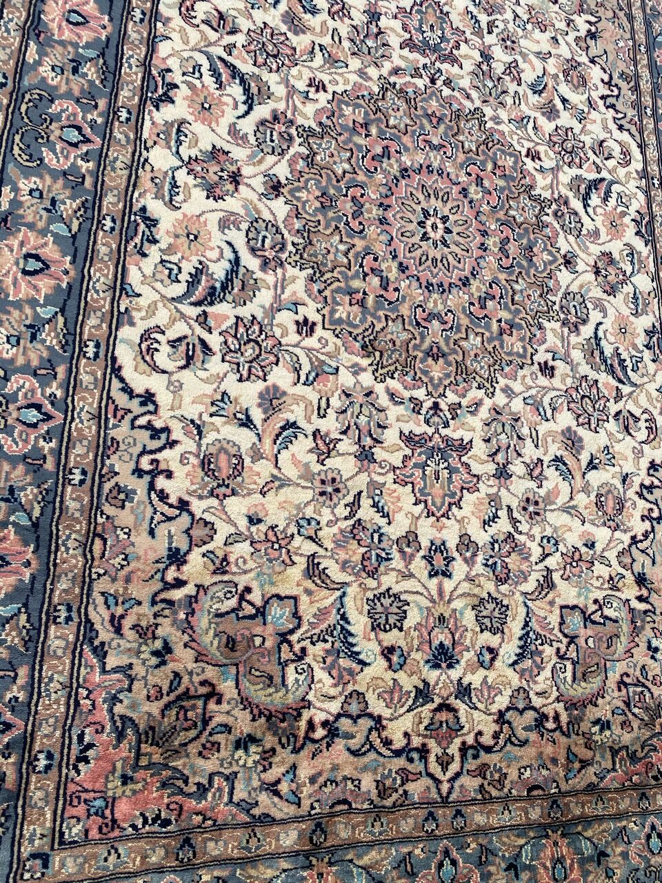 Pakistani carpet  - 126x194cm