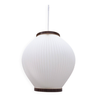 Pearl Shade pendant light by Lars Eiler