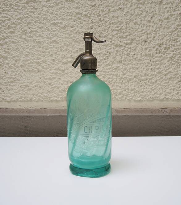 Ancien siphon en verre turquoise ch pirard