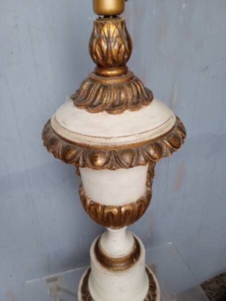 Medicis lamp carved polychrome wood ep 1940