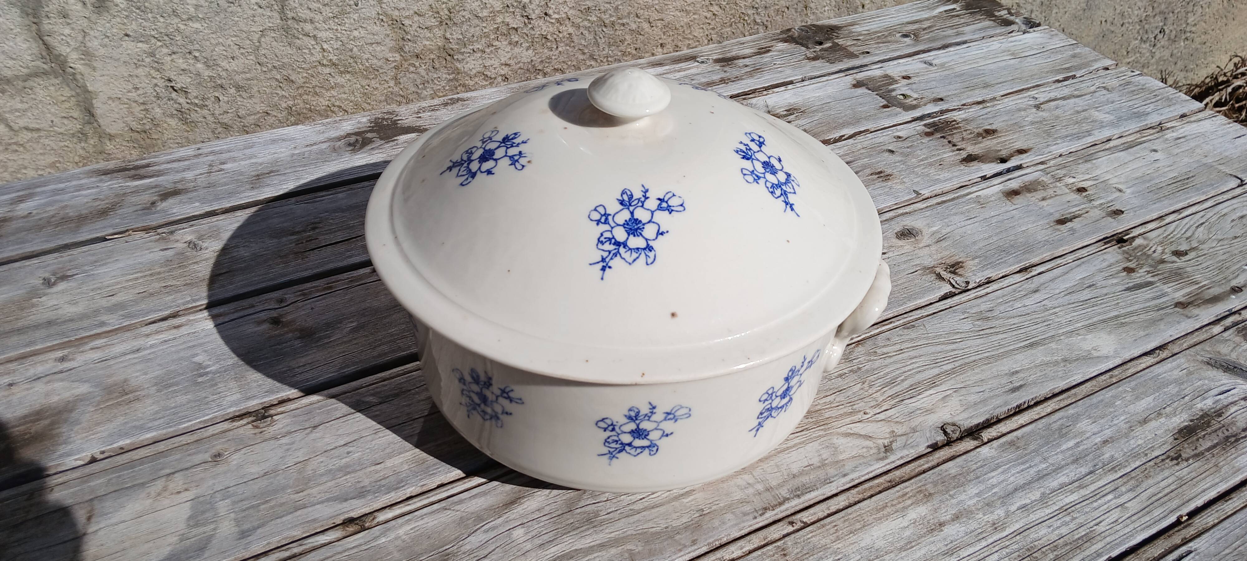 Large Soup Tureen, Earthenware from Saint-Uze