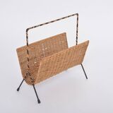 Ensemble de chaises en rotin italien du milieu du siècle avec table d'appoint et porte-revues