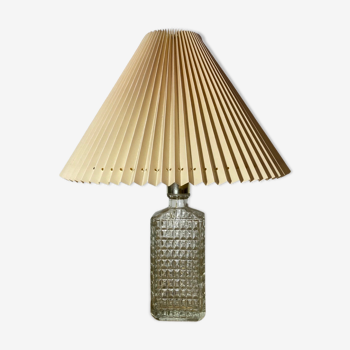 Lampe de designer du milieu du siècle de Norvège y compris l’abat-jour