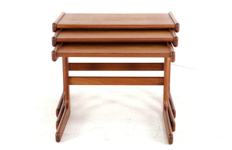 Salin Nyborg nesting tables