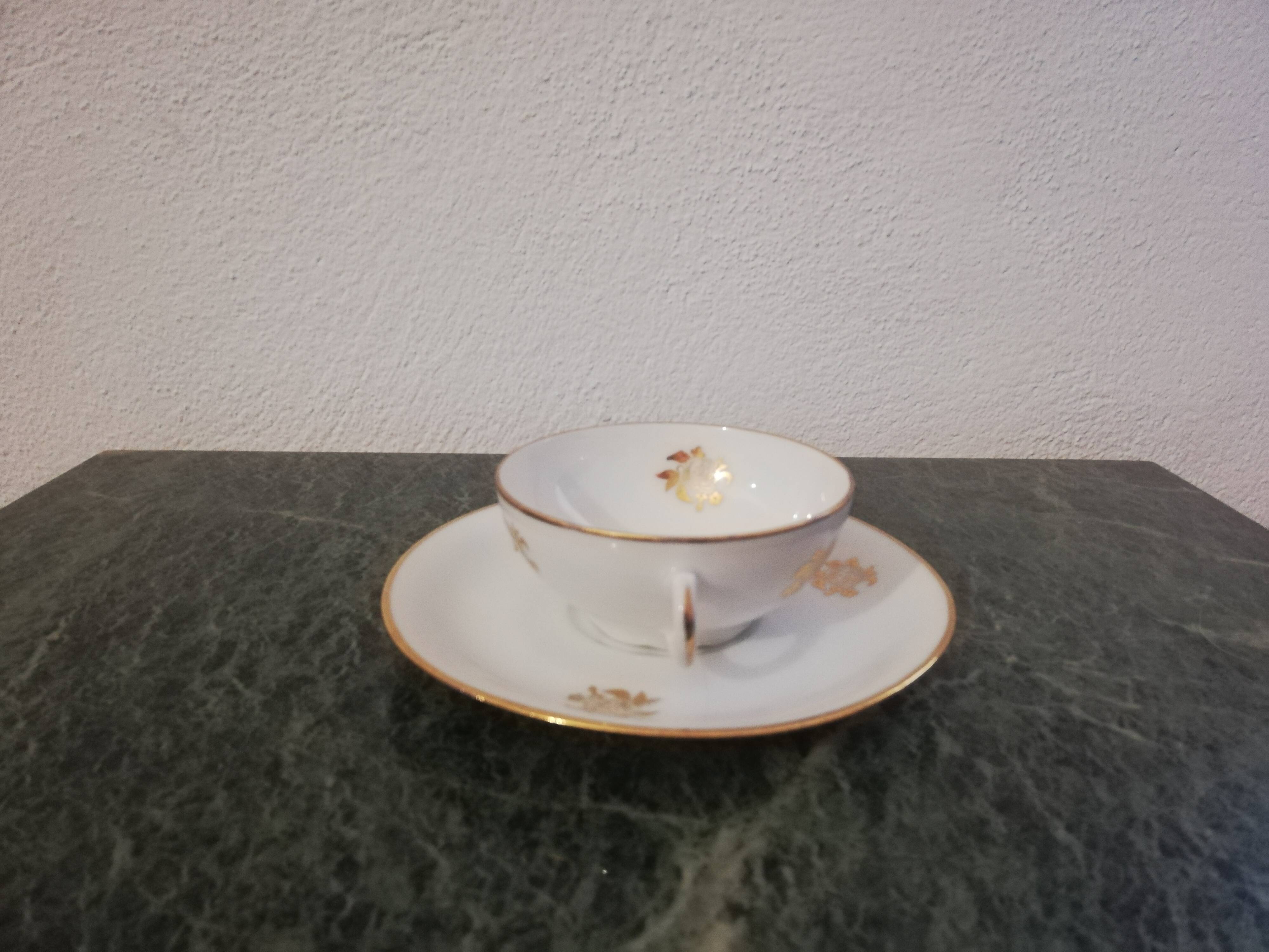 Tea or coffee service in white and gold Limoges porcelain "PL" (Limousine Porcelain)