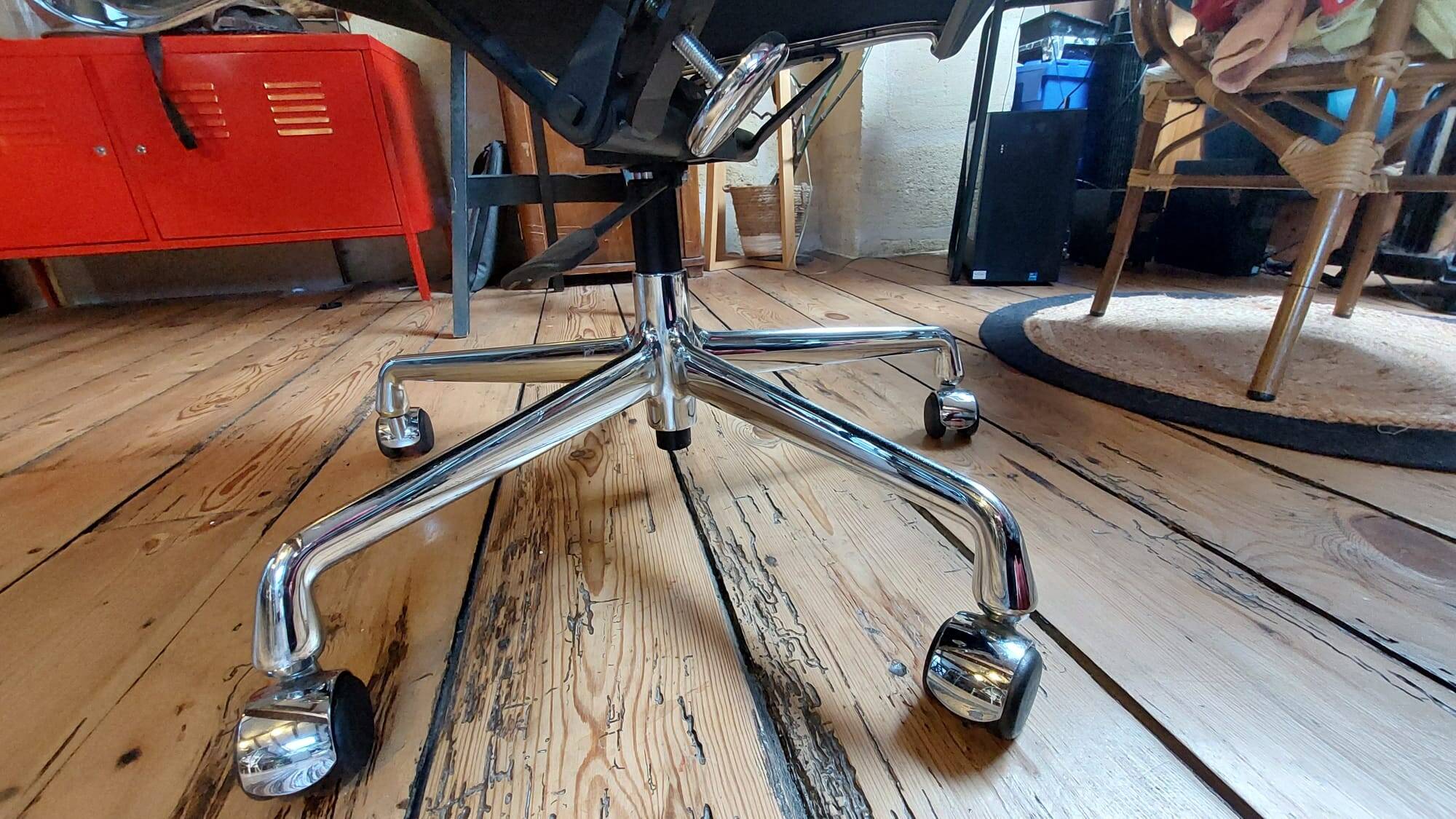 Designer office chair - Charles & Ray Eames - Vitra