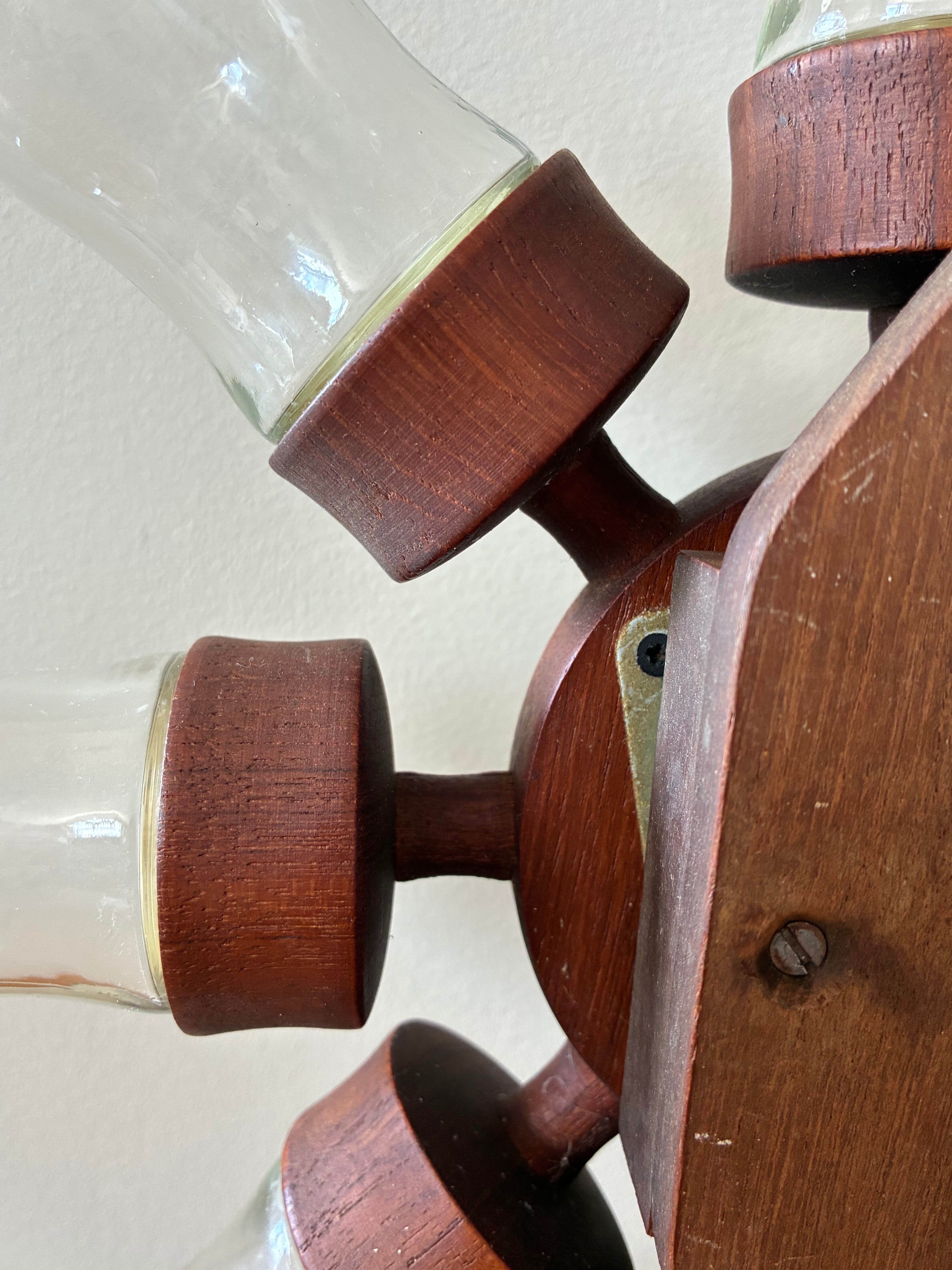 Vintage 70s spice rack