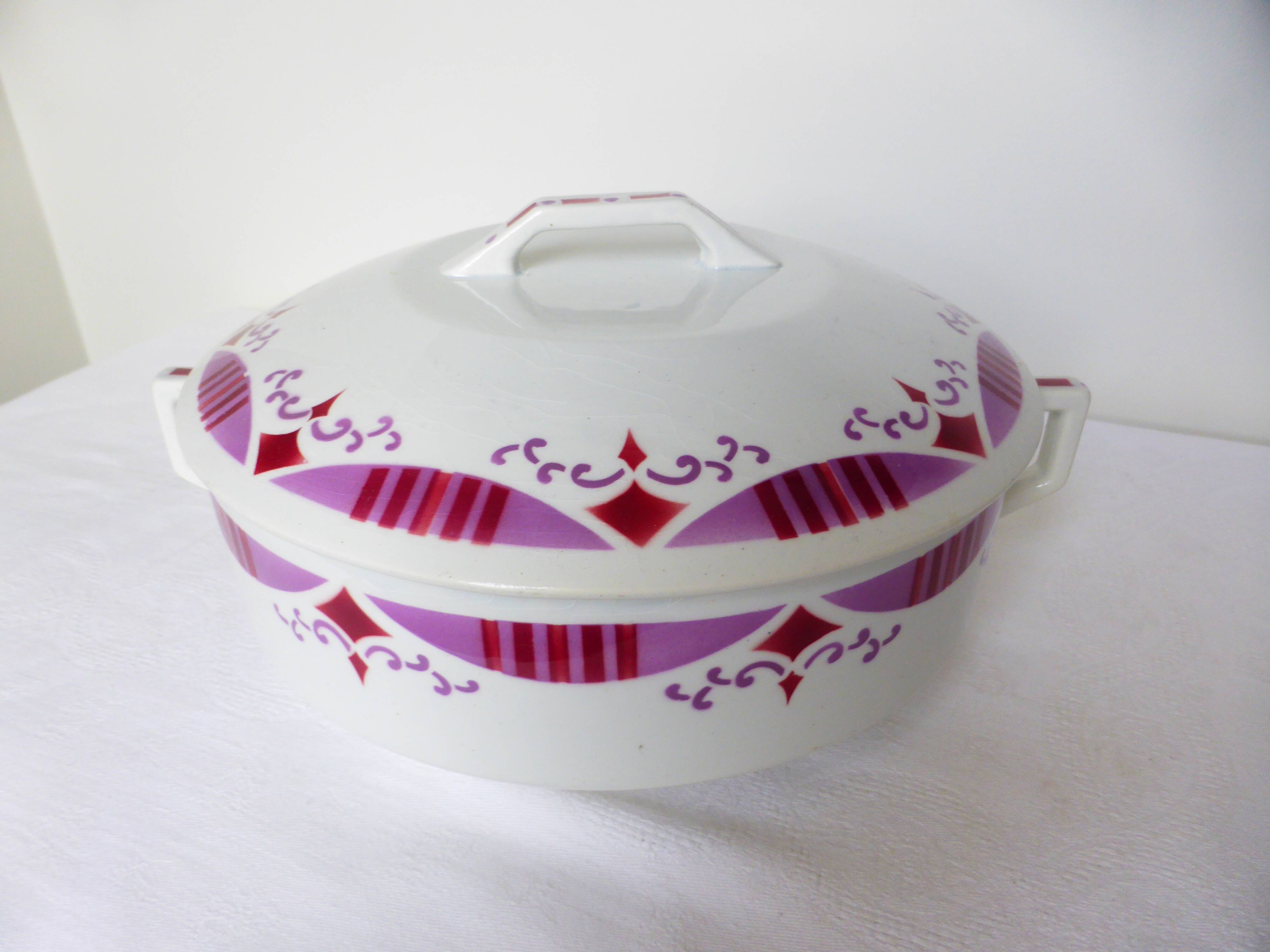 Soup tureen from Moulin des Loups and Hamage, Madeleine model 210785