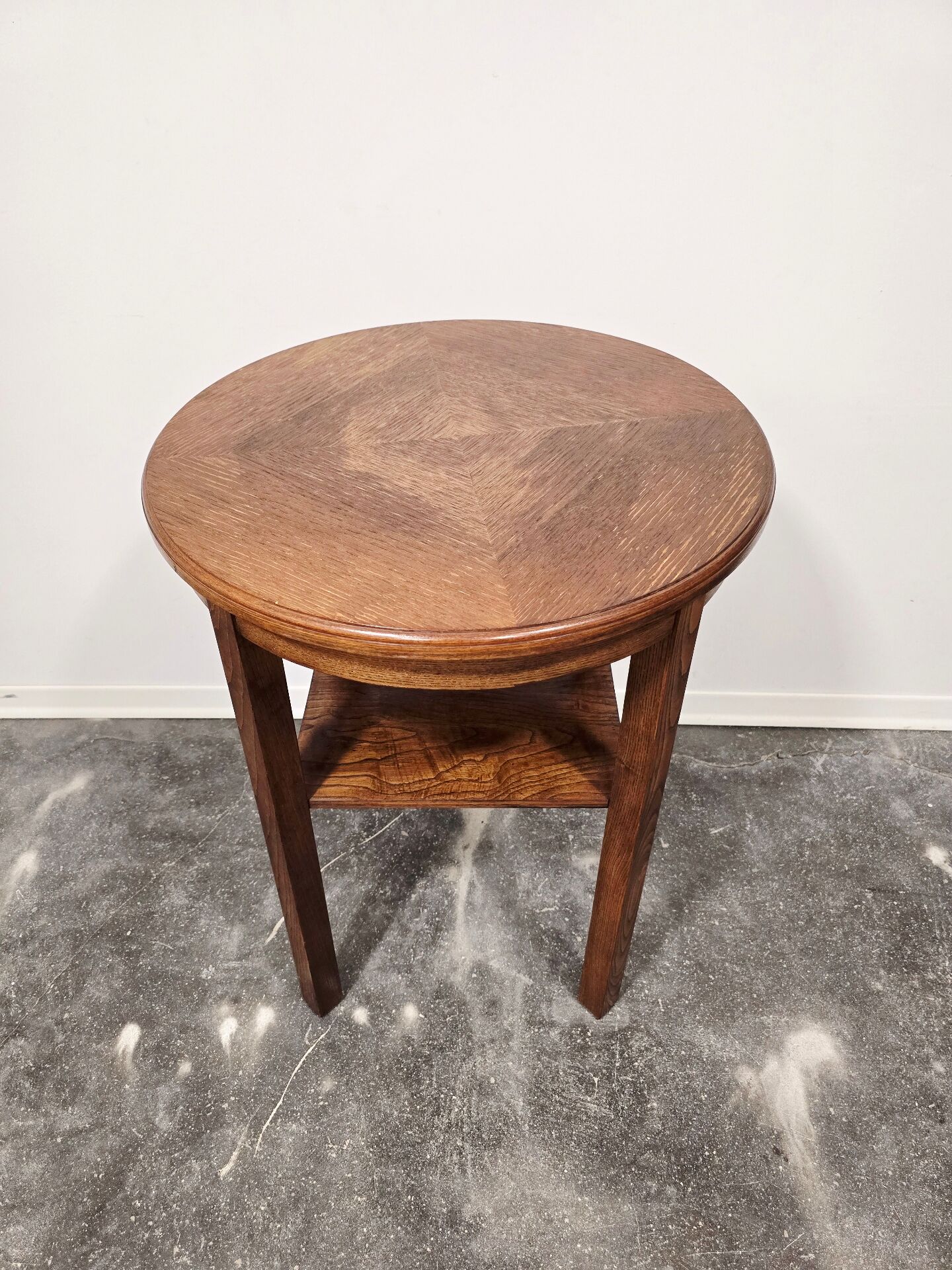 Table d'appoint en bois massif vintage des années 50