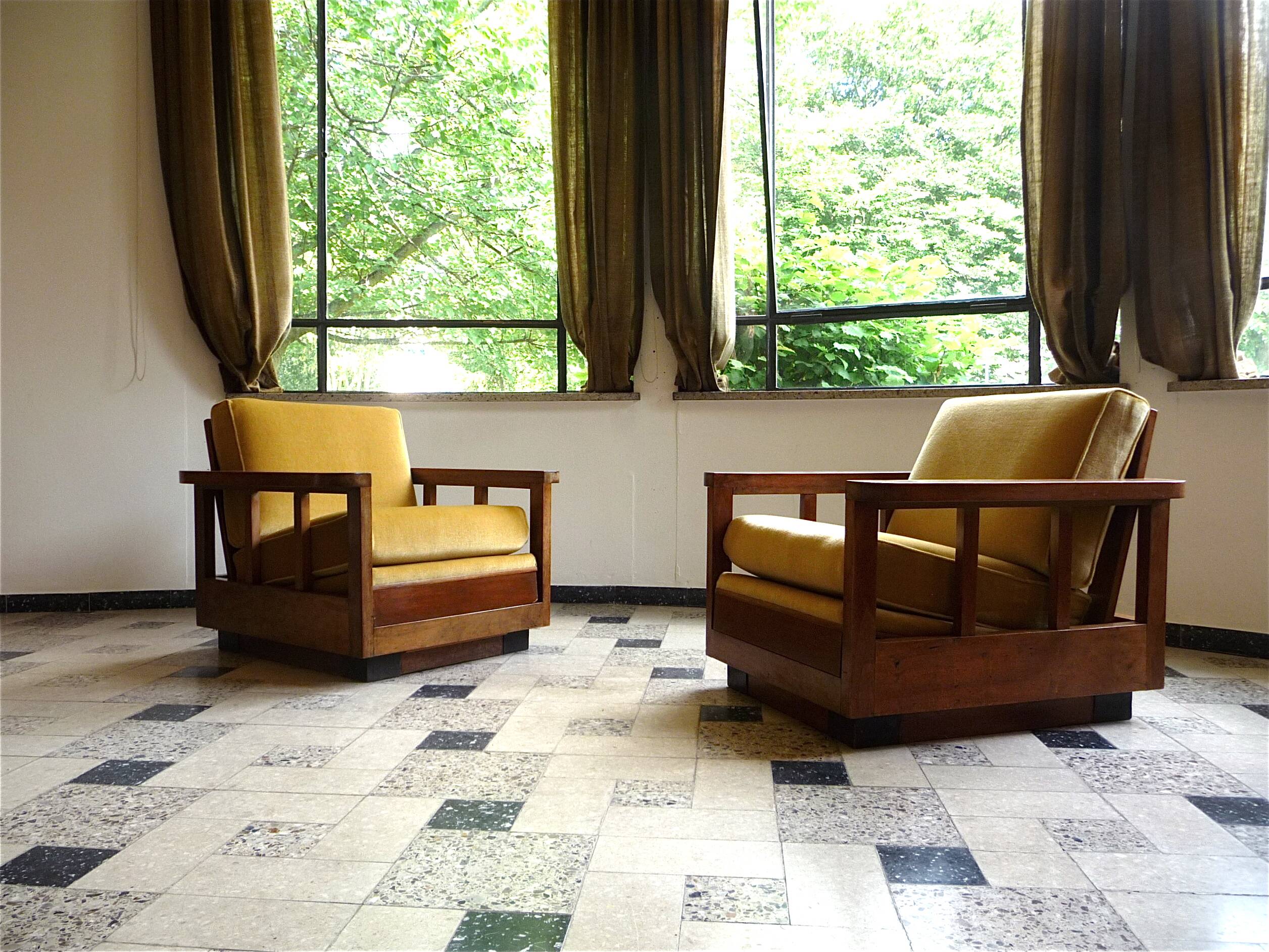 Set of 2 Cubist Art Déco Club Chairs in Wood and Velvet, Germany 1920s