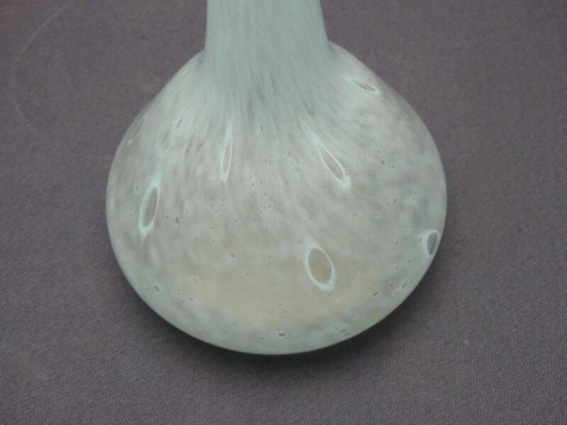 Schneider, glass vase with a blur effect