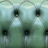 Chesterfield sofa in green leather 3 places from the 80s
