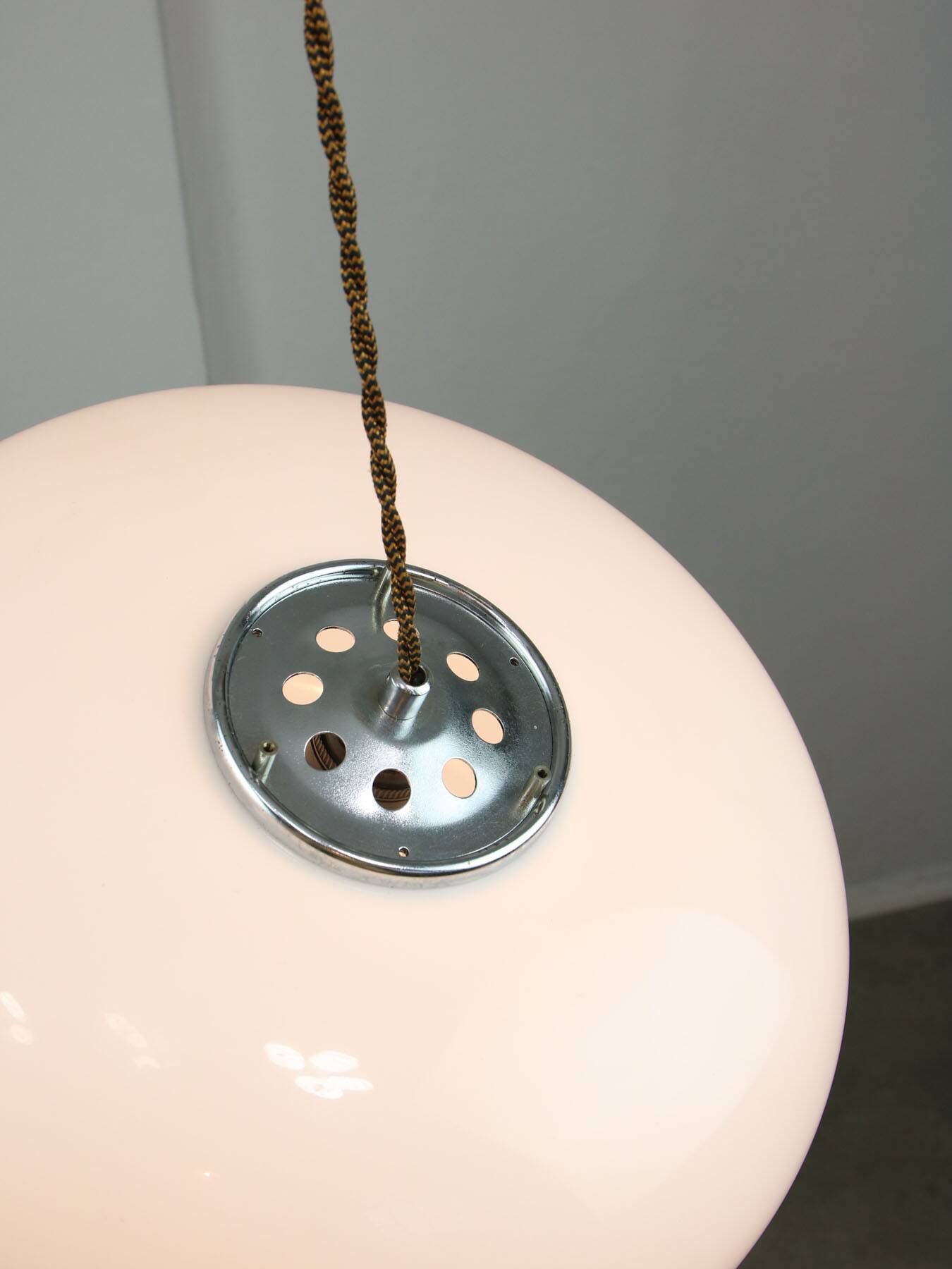 Italian White Medusa Pendant Lamp by Luigi Massoni for Guzzini, 1970s