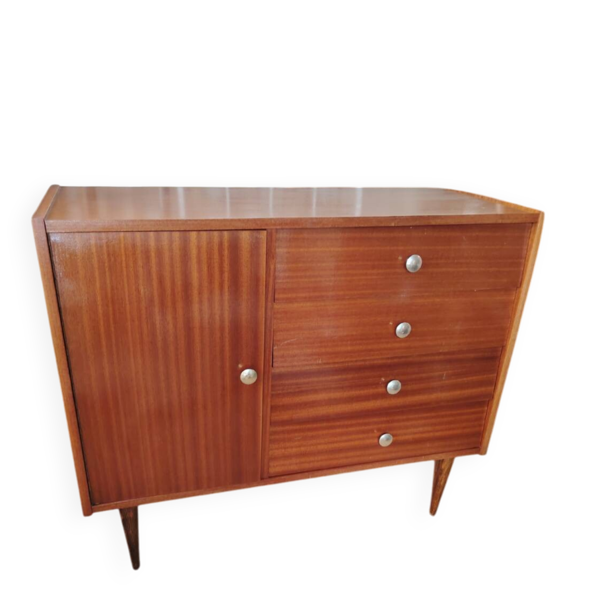 Commode asymétrique