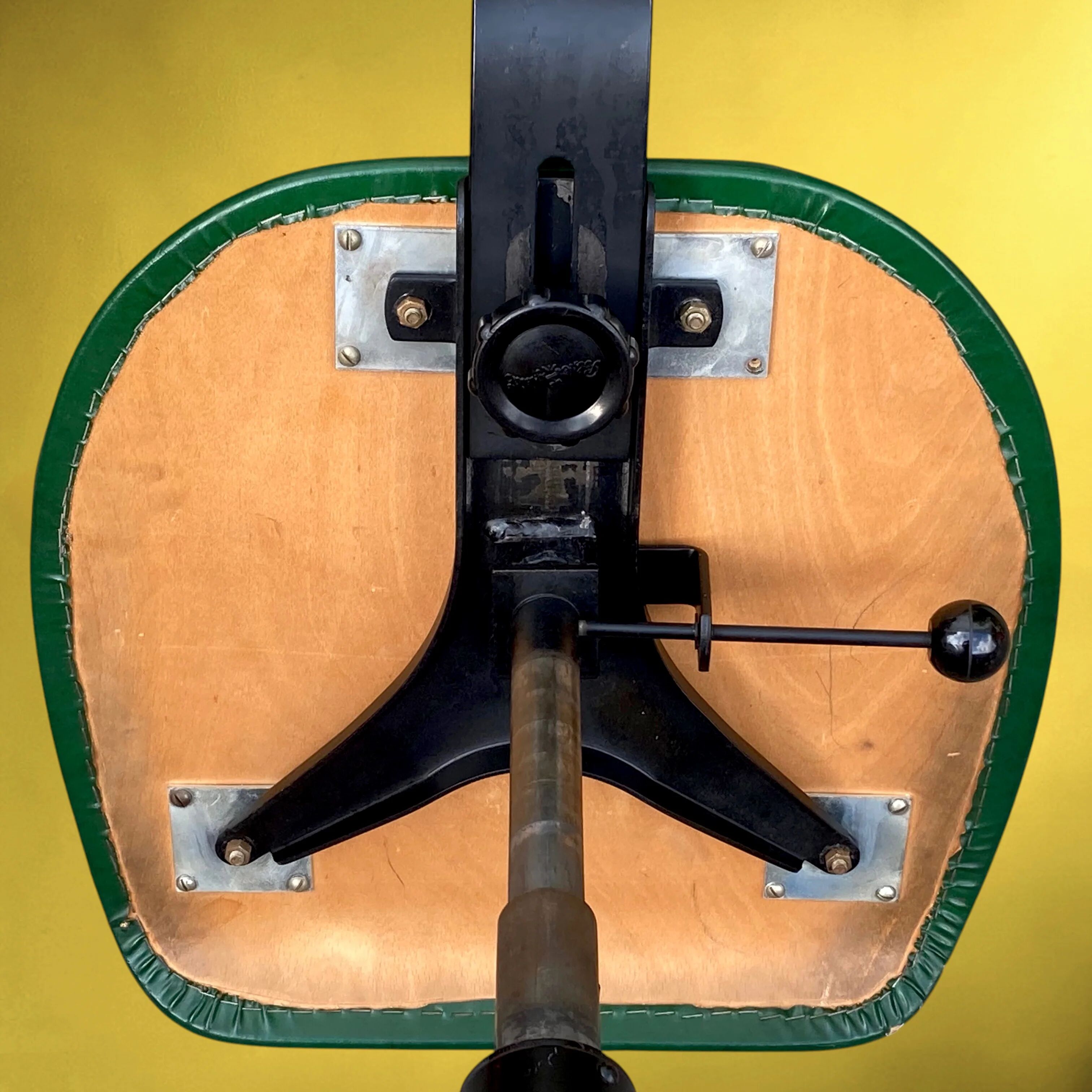 Polster office chair Gleich Klöber in green faux leather, wood and metal – mid-century