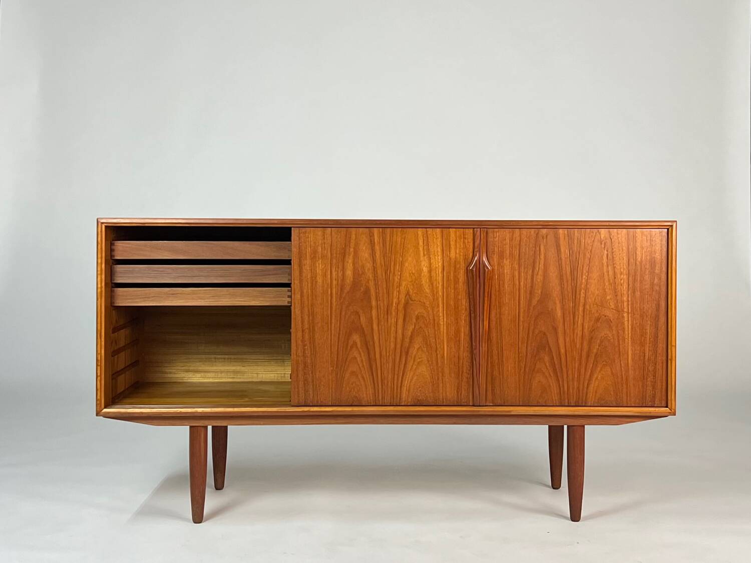 Buffet en teck Axel Christensen ACO design danois vintage des années 60