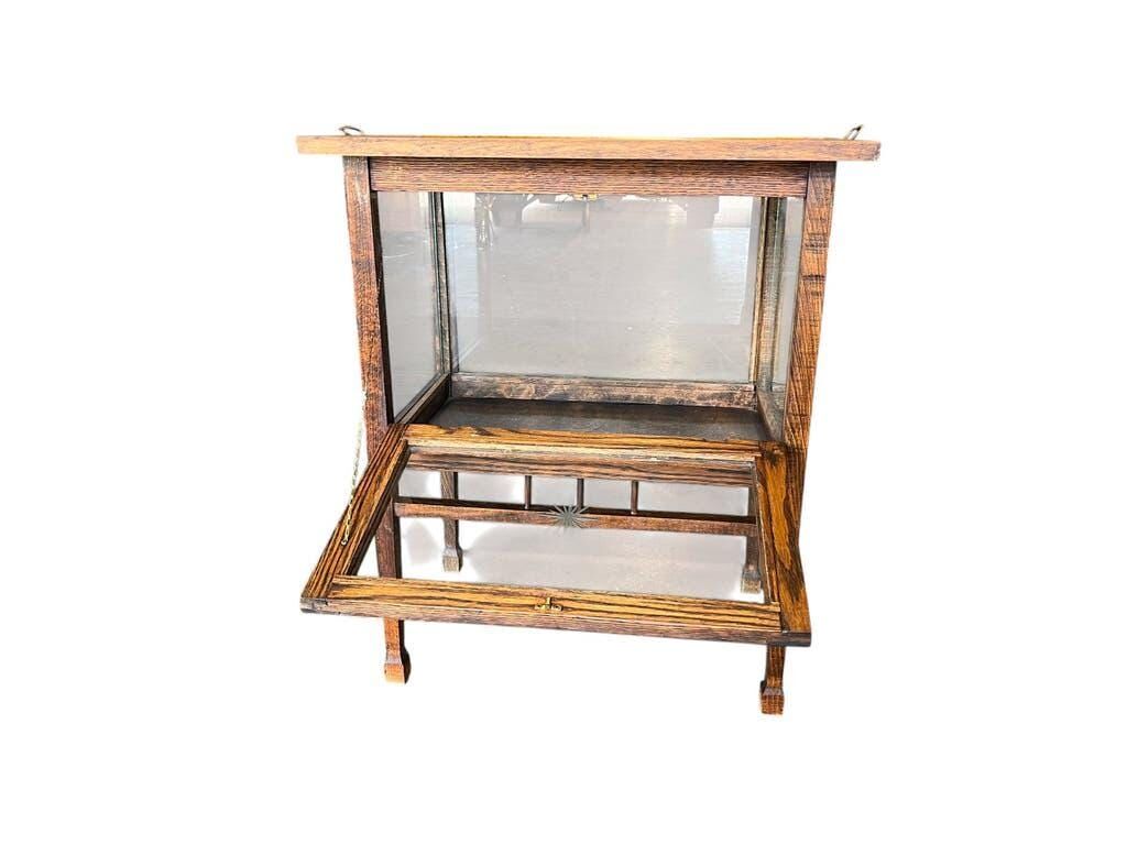 Vintage wooden display cabinet / tea cabinet / showcase