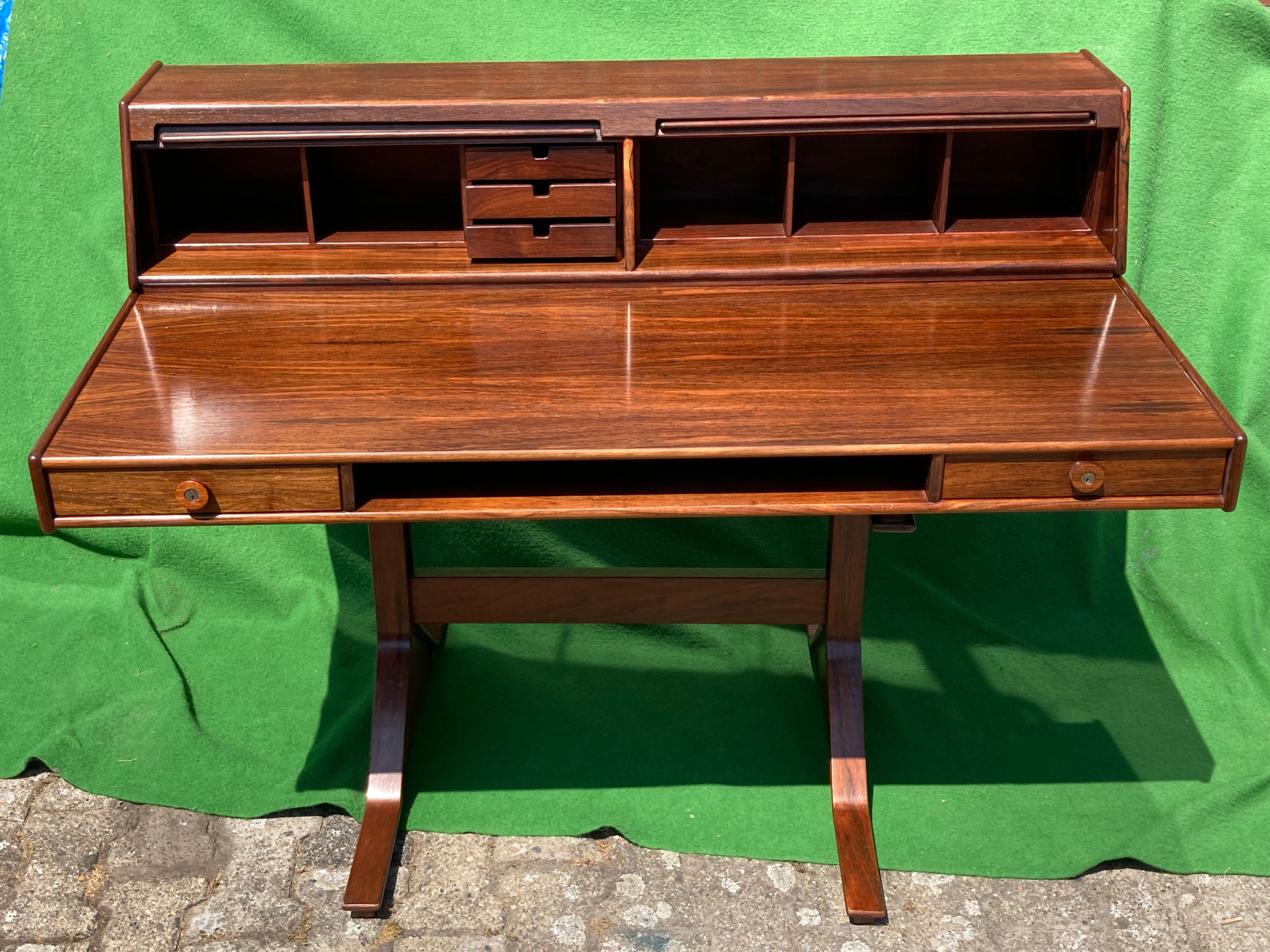 Gianfranco Frattini for Bernini, rosewood writing desk model 530, 1950s Italian