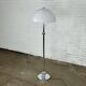 Lampadaire vintage avec abat-jour champignon blanc
