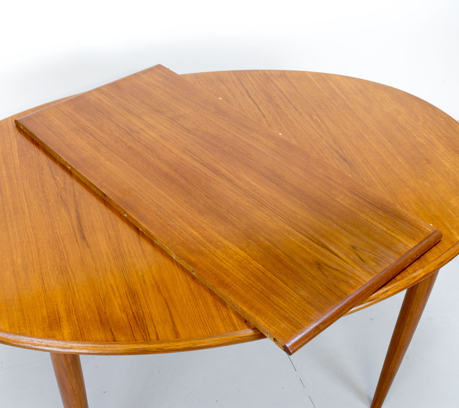 Danish teak oval extending dining table by Gudme Möbelfabriken, 1960s