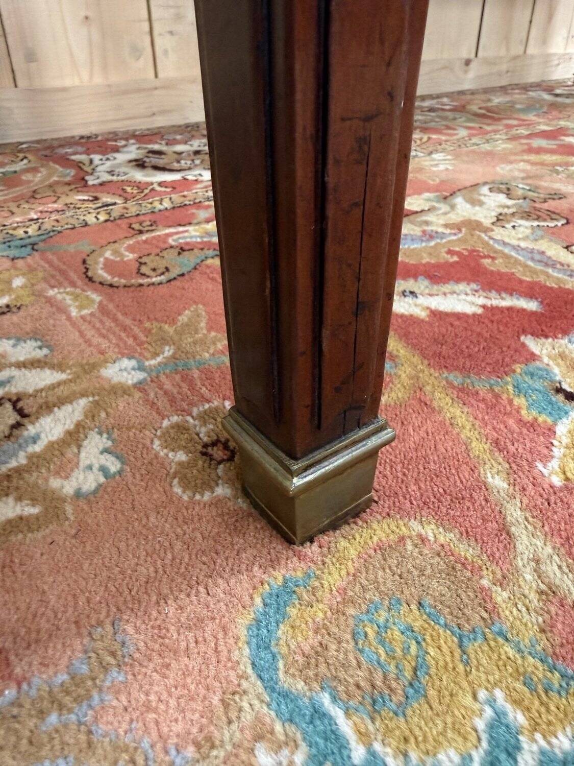Flat desk – Louis XVI style – Mahogany, green leather, bronze