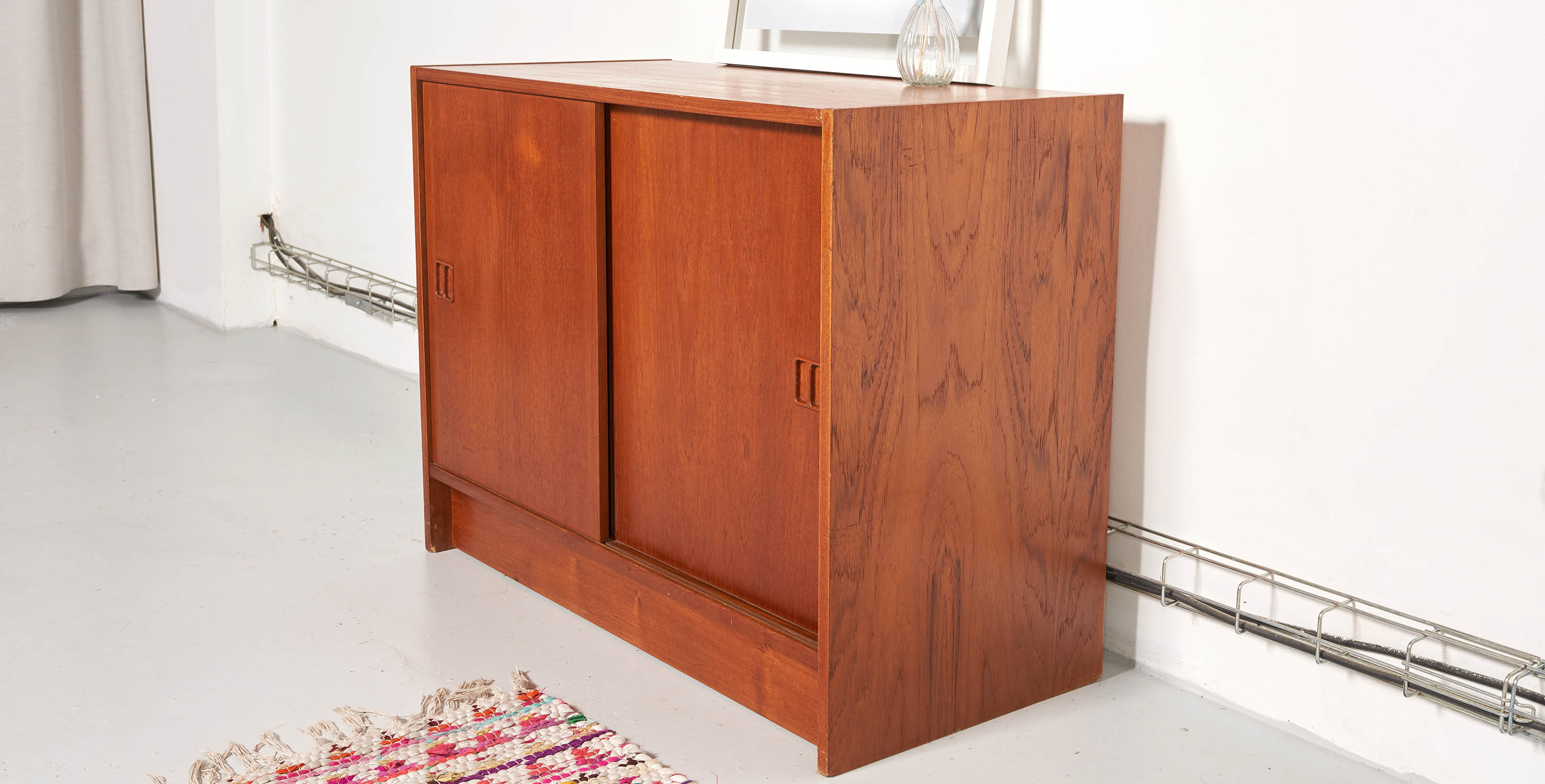 Danish furniture 1960-70 sliding doors