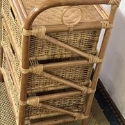 Commode en rotin vintage