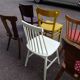 8 chaises de bistrot en bois dépareillées - vintage
