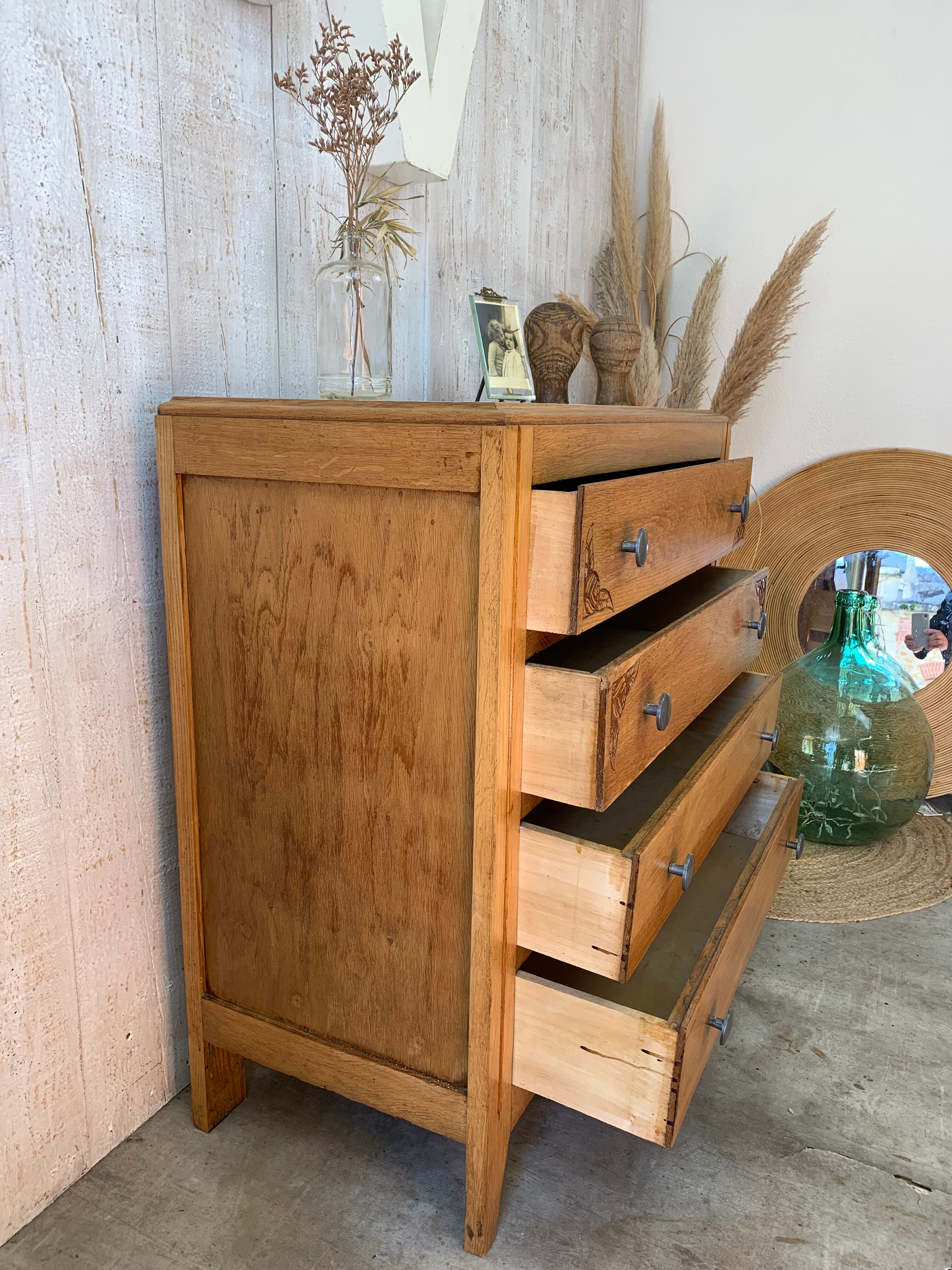 Vintage chest of drawers