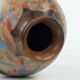 Vase ovoïde en terre cuite péruvienne de style Mochica, signe vicente ramirez 1989