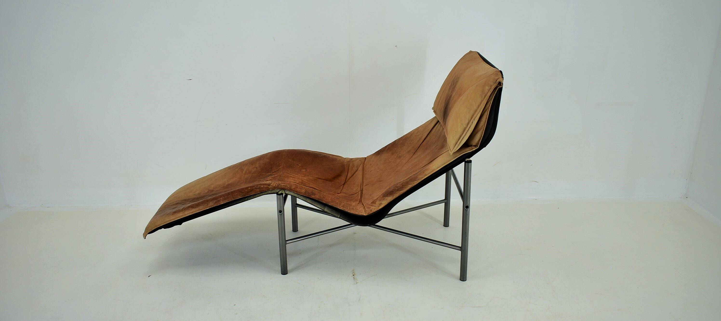 Vintage Cognac Leather Chaise Longue by Tord Bjorklund Sweden, 1970