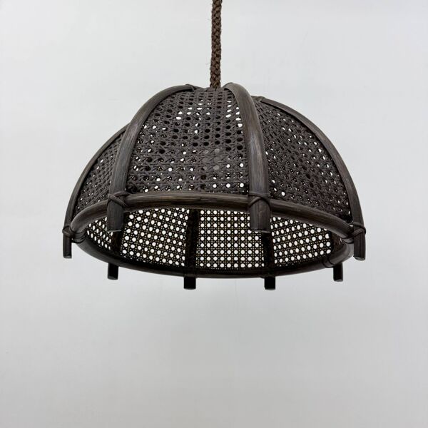 Lampe suspendue vintage en rotin et sangles rétro des années 1970