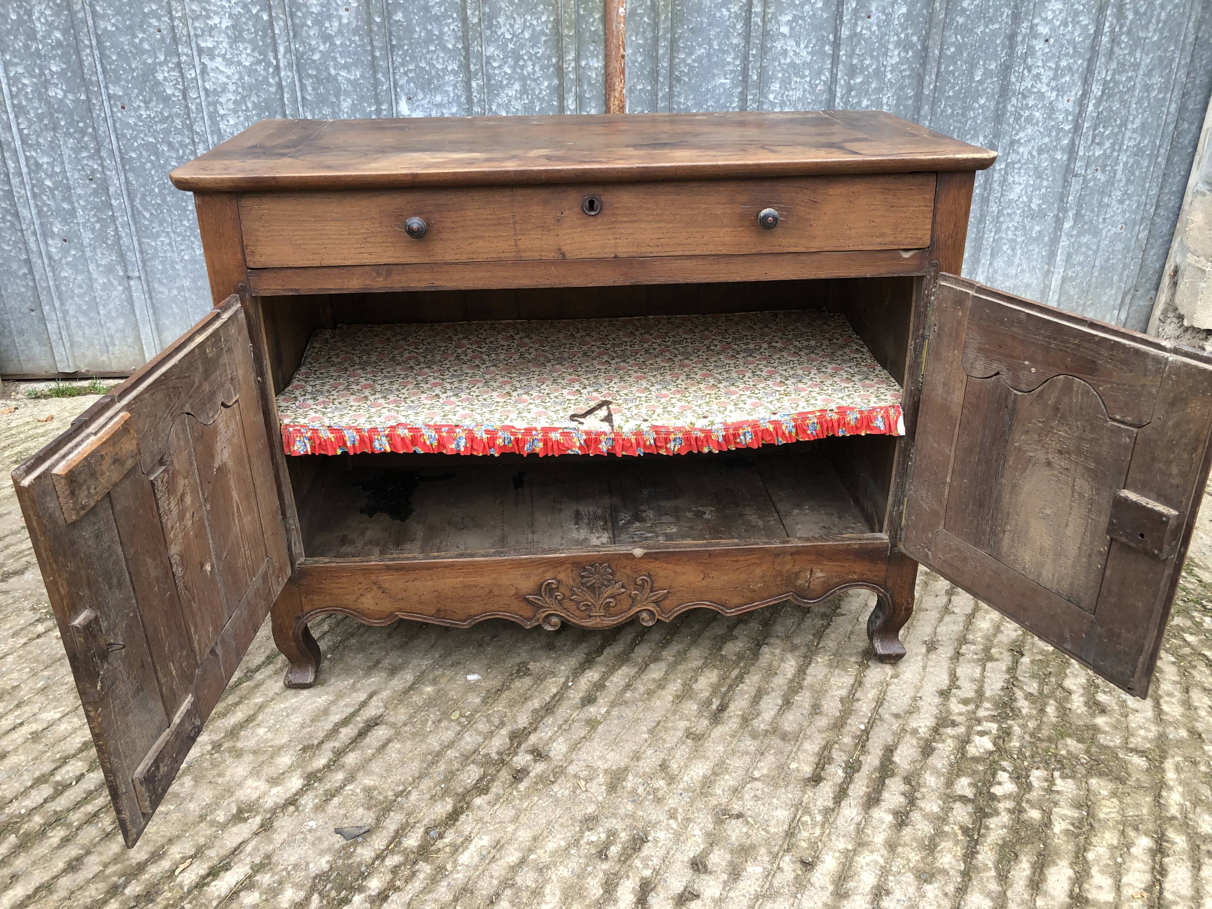 Antique Louis XV low chestnut sideboard with 2 doors and 1 drawer.