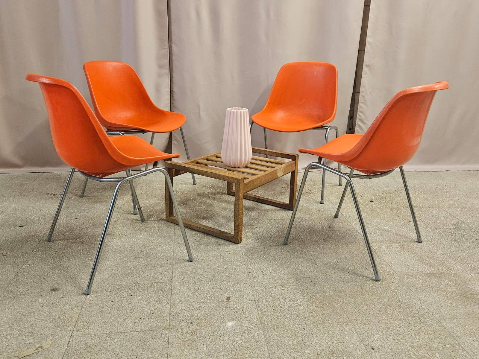 Set of 4 chairs by Eero Aarnio 1960s/70s