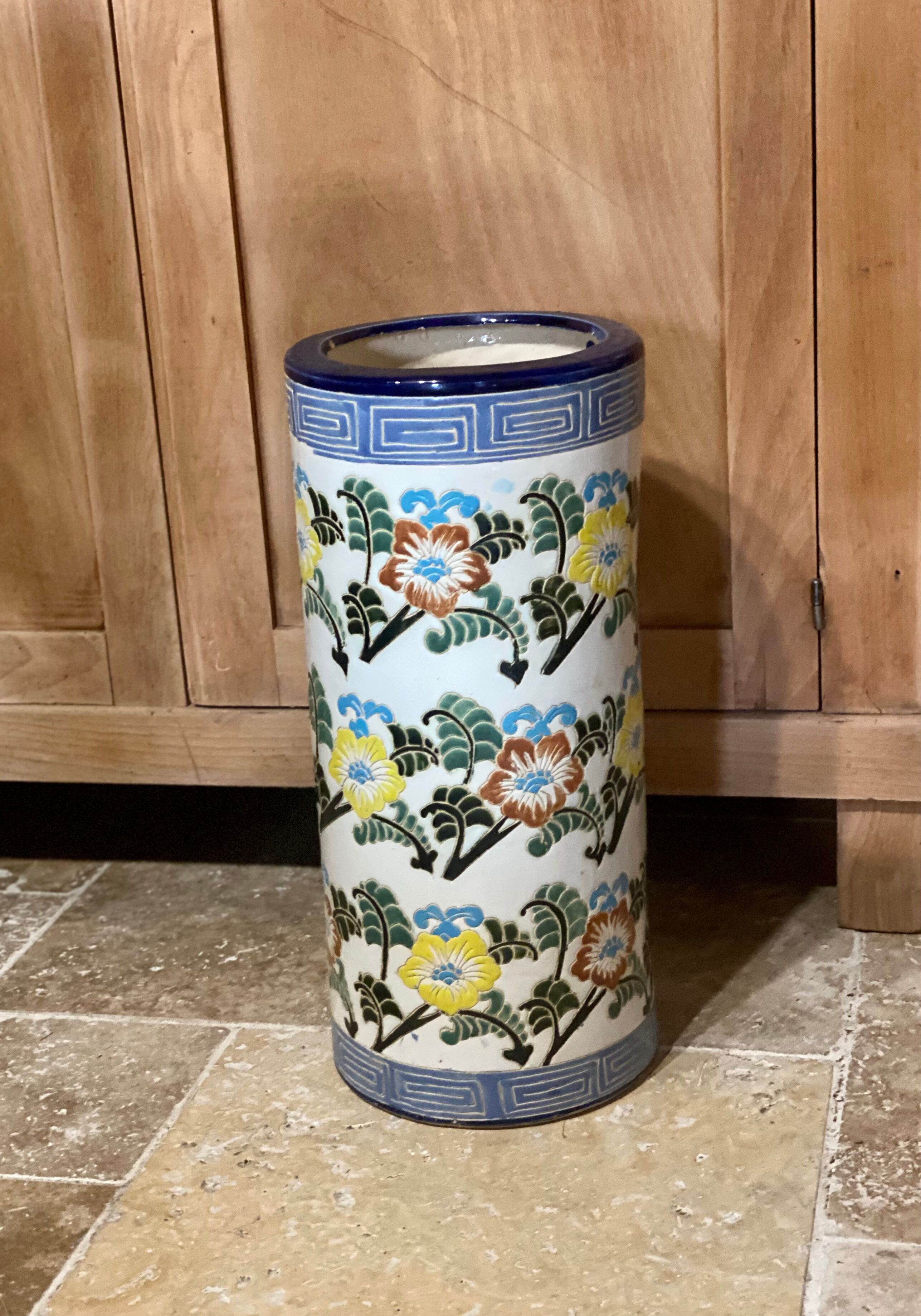 Enamelled ceramic umbrella stand