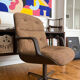 Fauteuil édition Comforto dans le goût de Charles Pollock