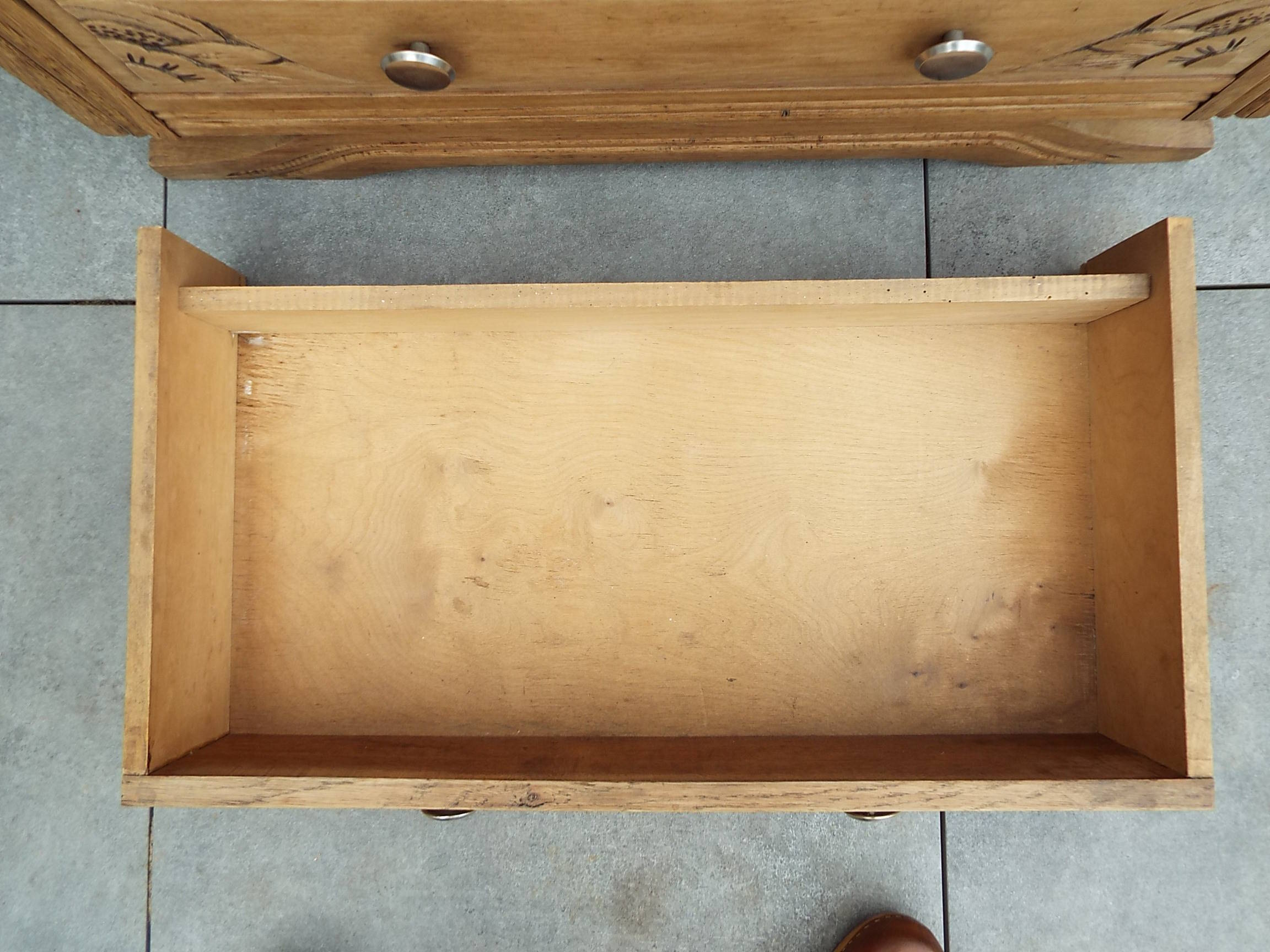 Art Deco style chest of drawers