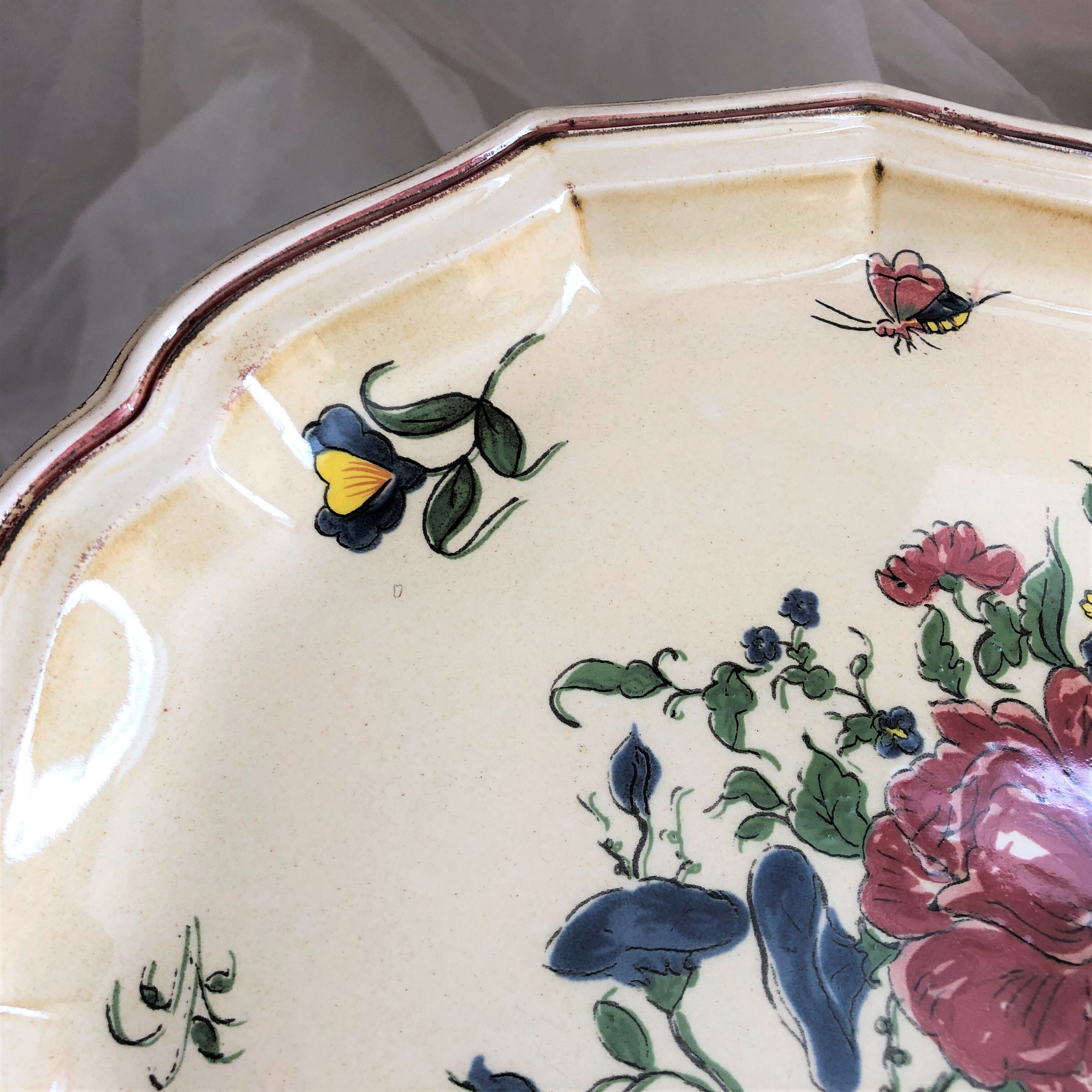 Decorative plate earthenware of Salins France decoration Strasbourg
