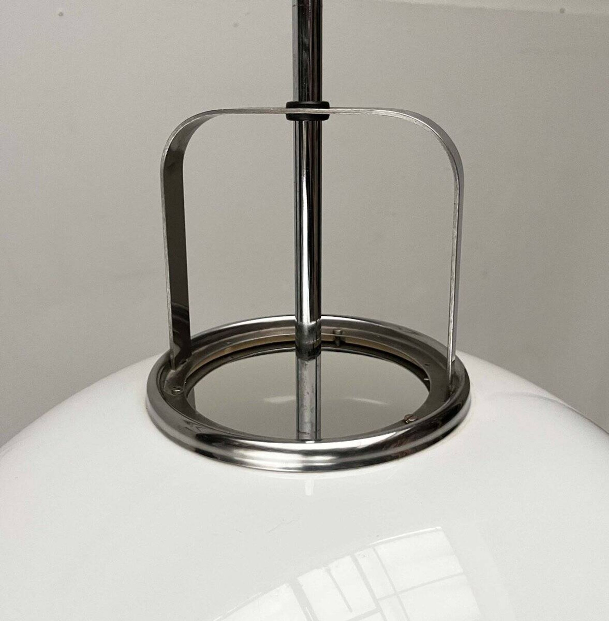 Lucerna floor lamp, Space Age model, modern Italian mid-century by Guzzini for iGuzzini, 1960s.