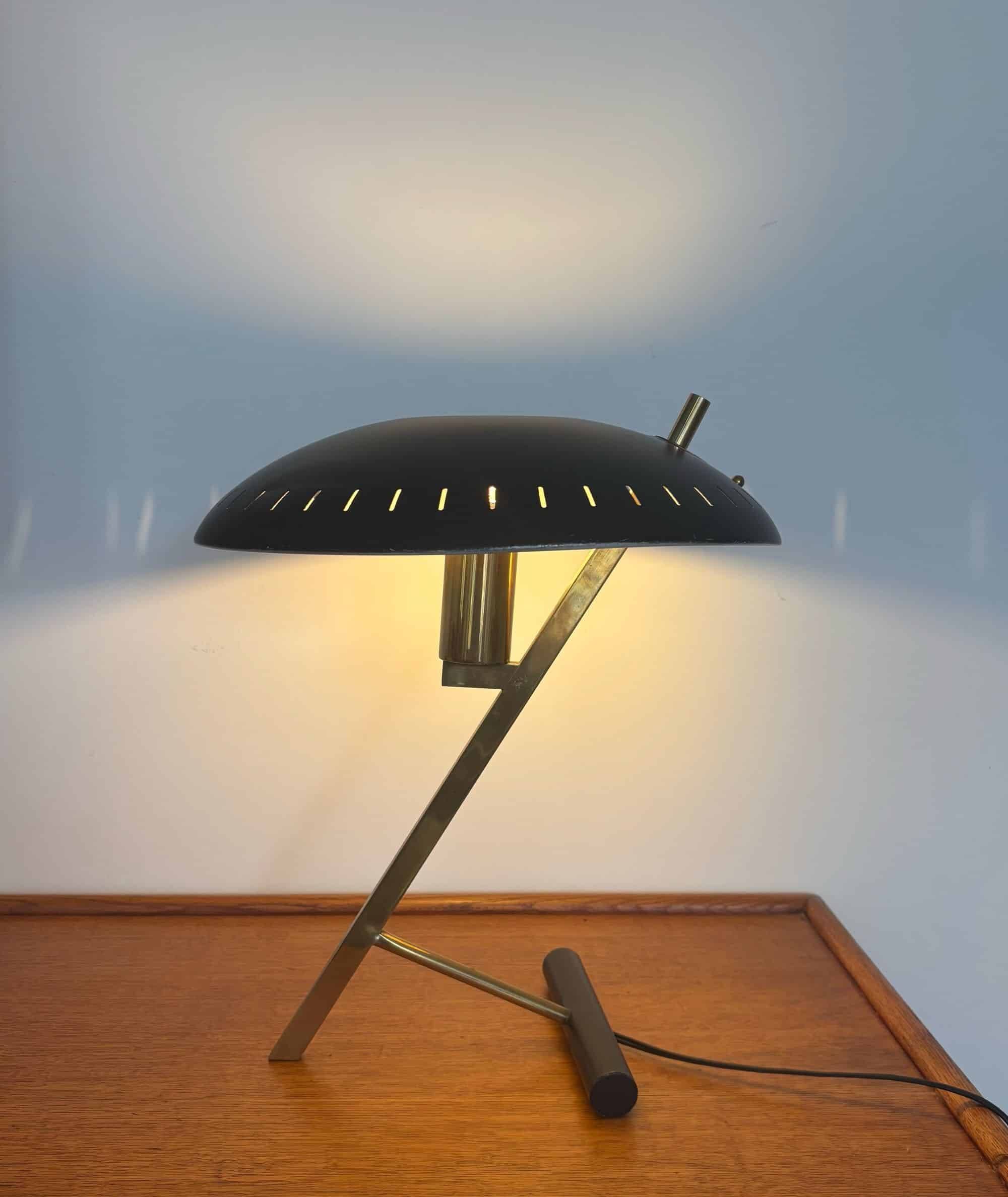 1st edition “Decora” or “Z” lamp, Louis Christiaan Kalff for Philips, 1950s