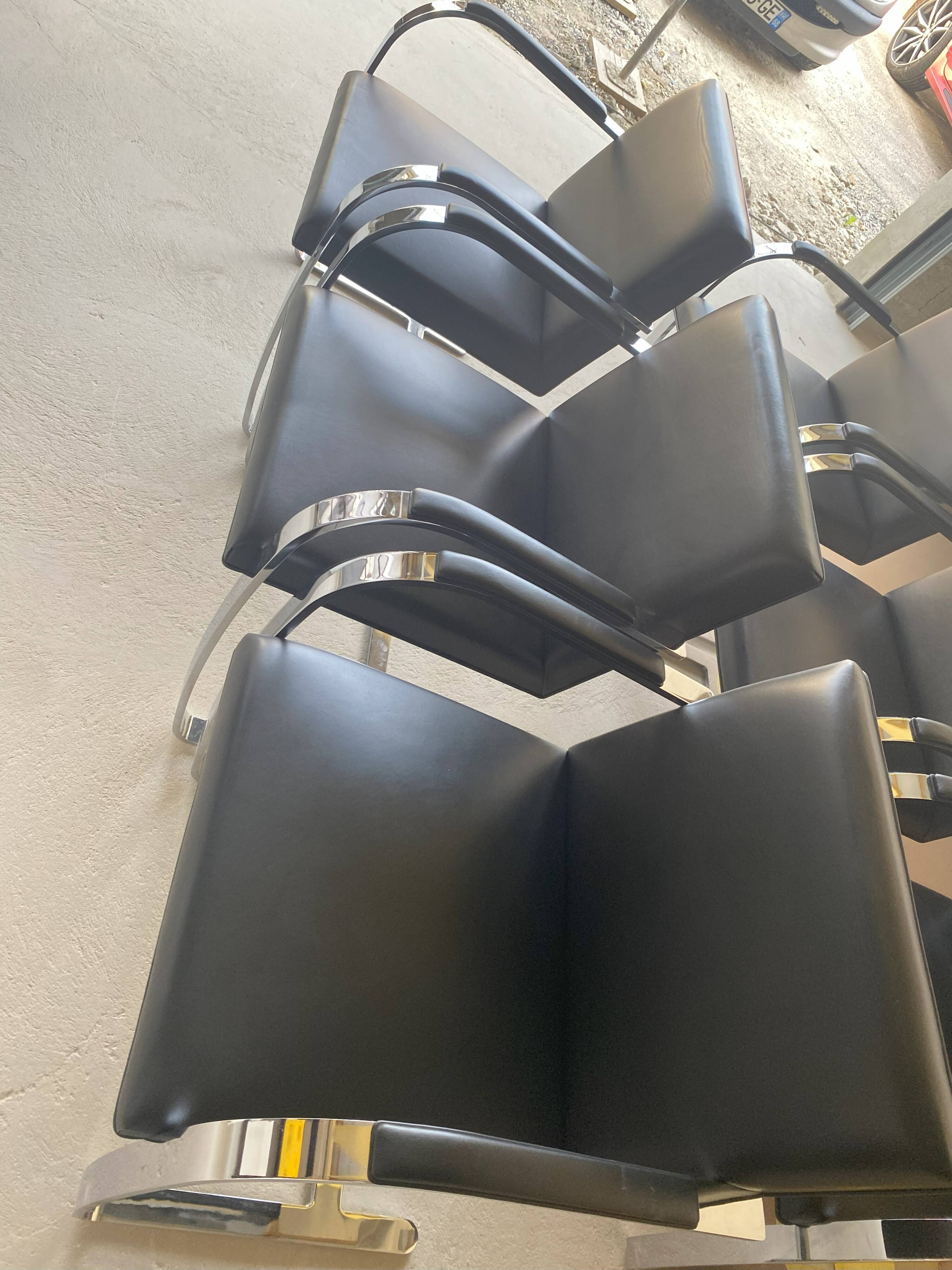 Knoll Studio BRNO Armchair