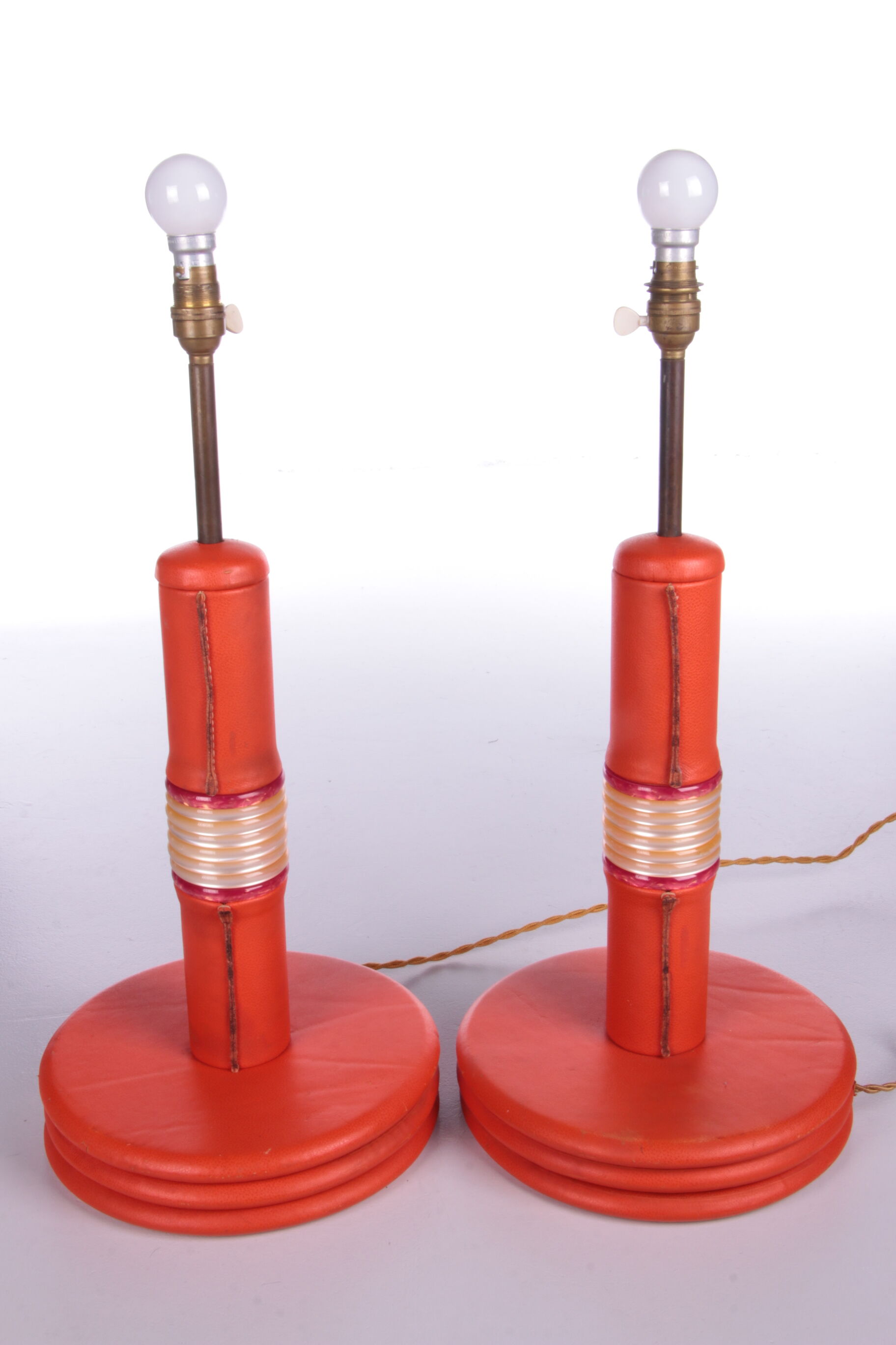 Ensemble de lampes de table rembourrées en cuir orange français années 1960