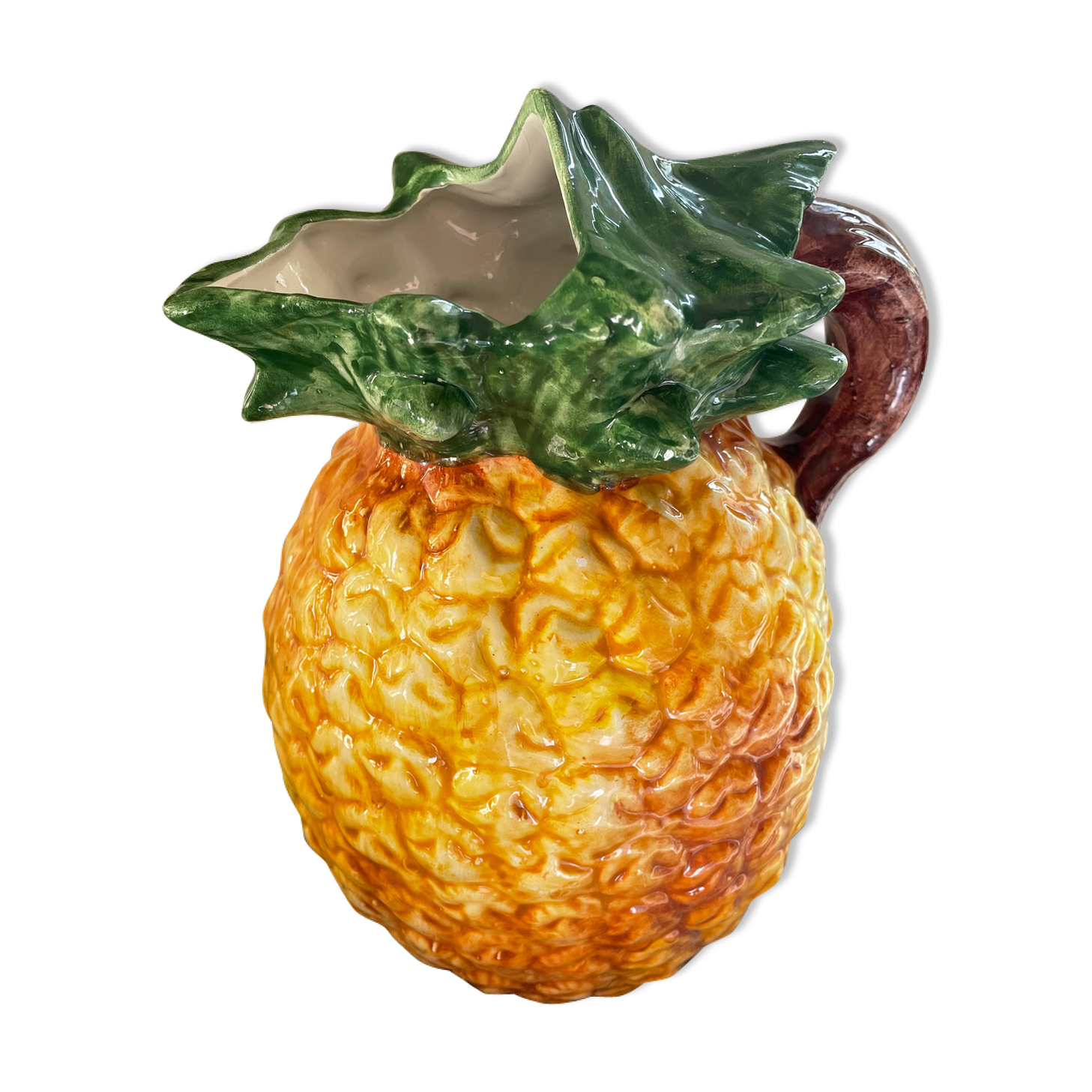 Pineapple pitcher dabbling