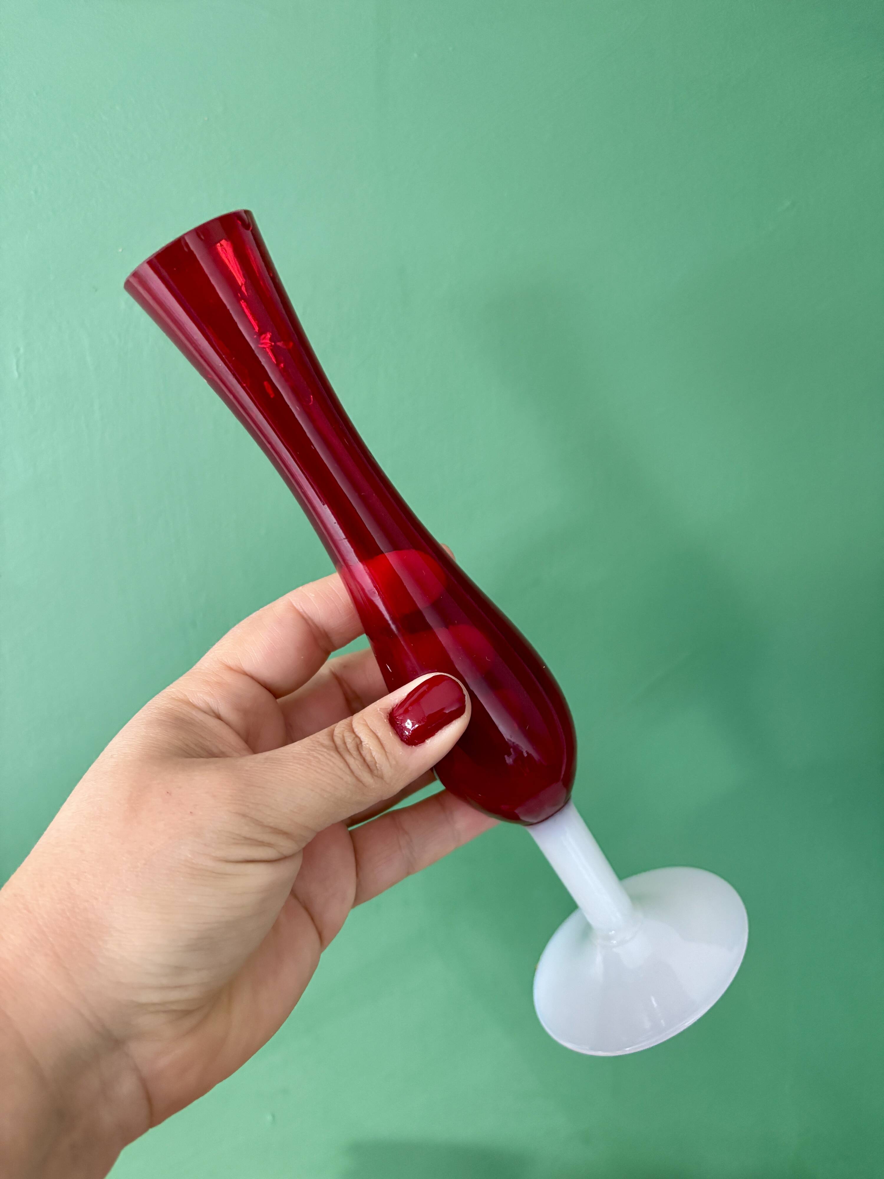 Set of 5 antique vases/soliflores in opaline and pink and red glass.